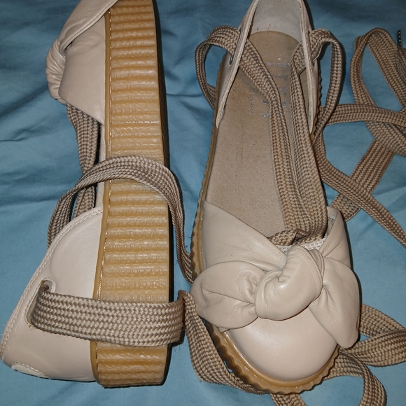 SOLD. OUT - Picture 9 of 11